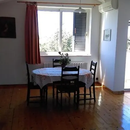 Apartment Elinor 2 Rovinj Exterior photo