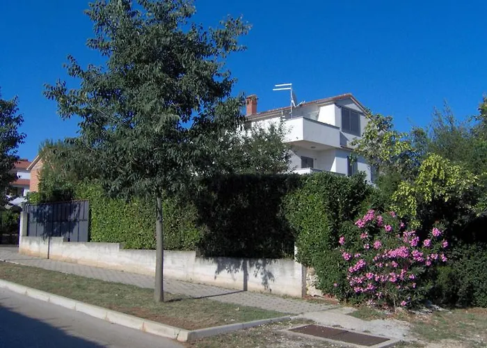 Apartment Elinor 2